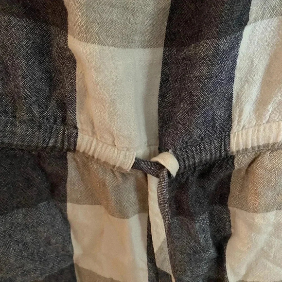 Old navy checkered plaid drawstring romper - Picture 5 of 6